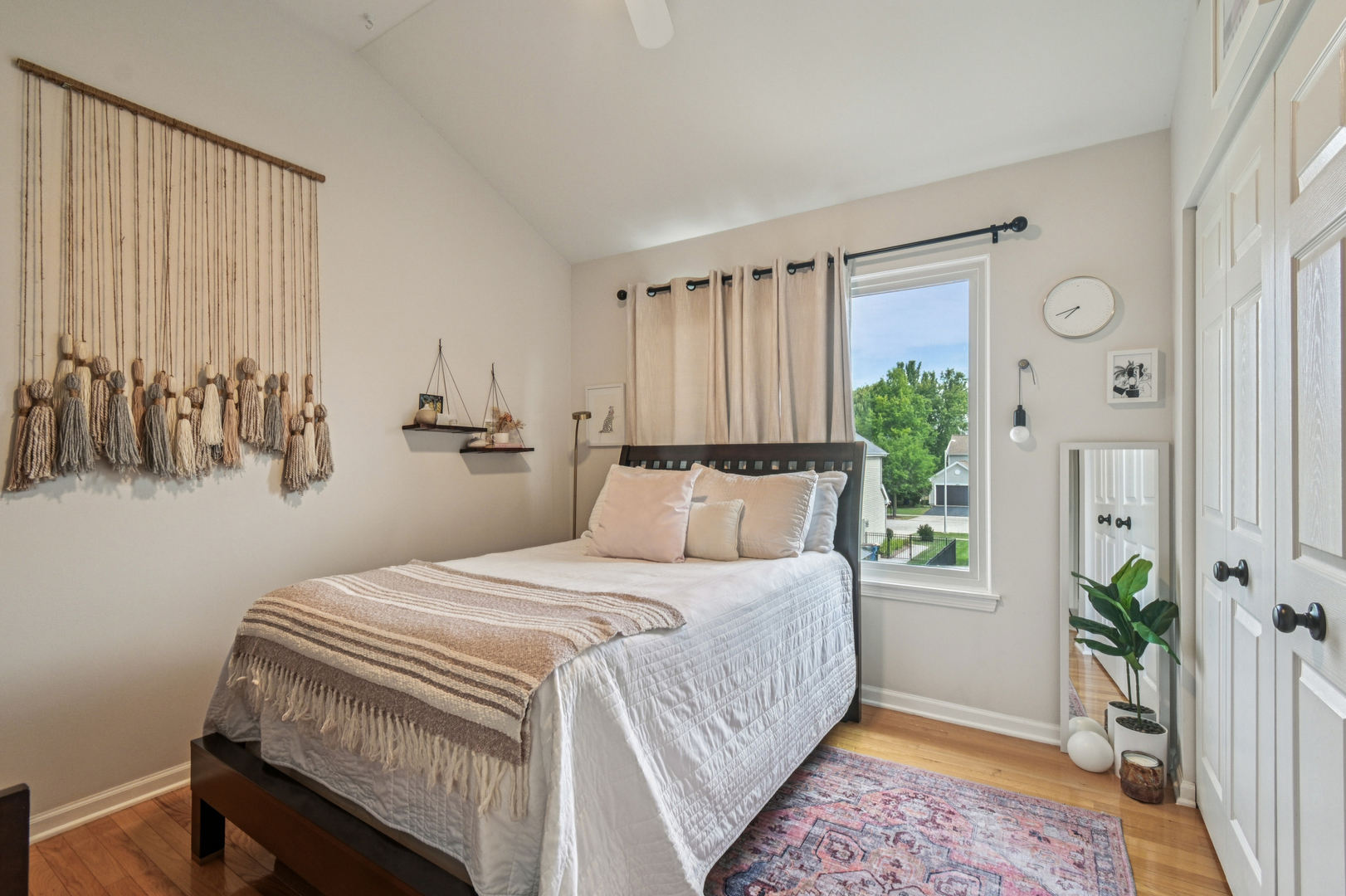 6109 Dunroven Lakes Court