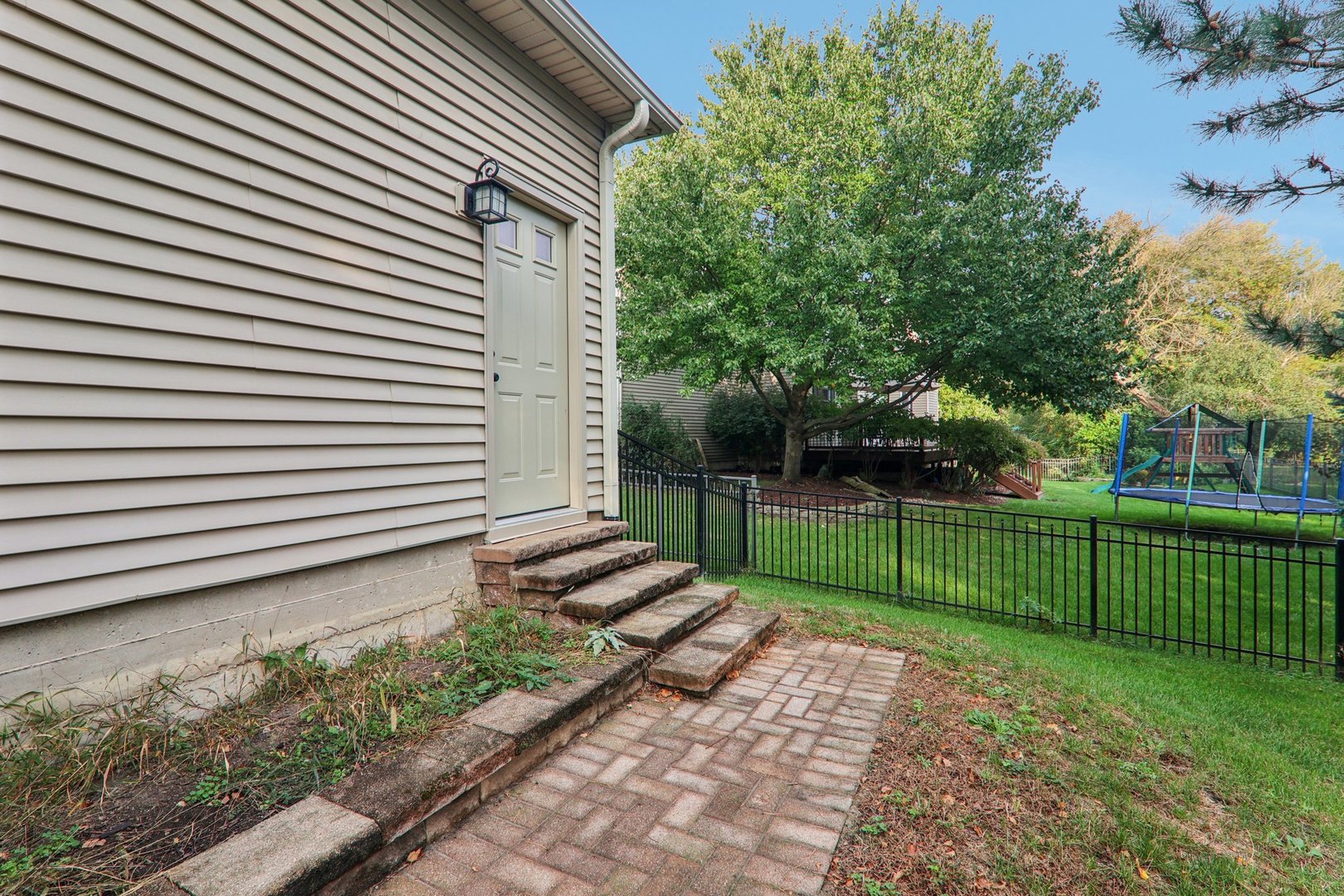 704 Greenbrier Court
