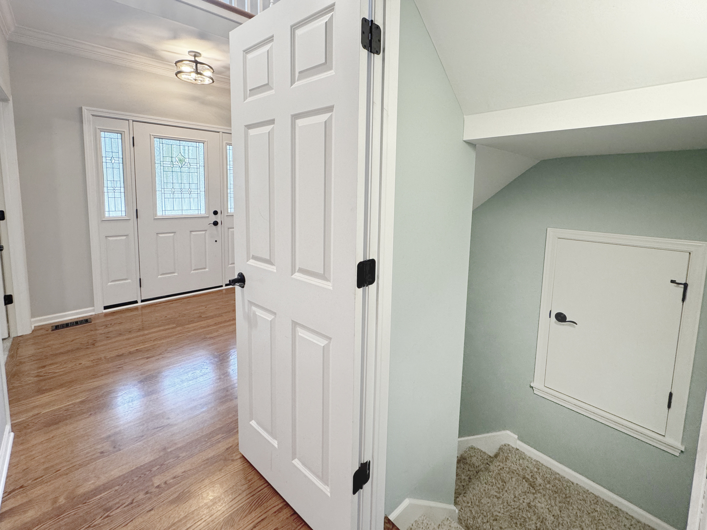 704 Greenbrier Court