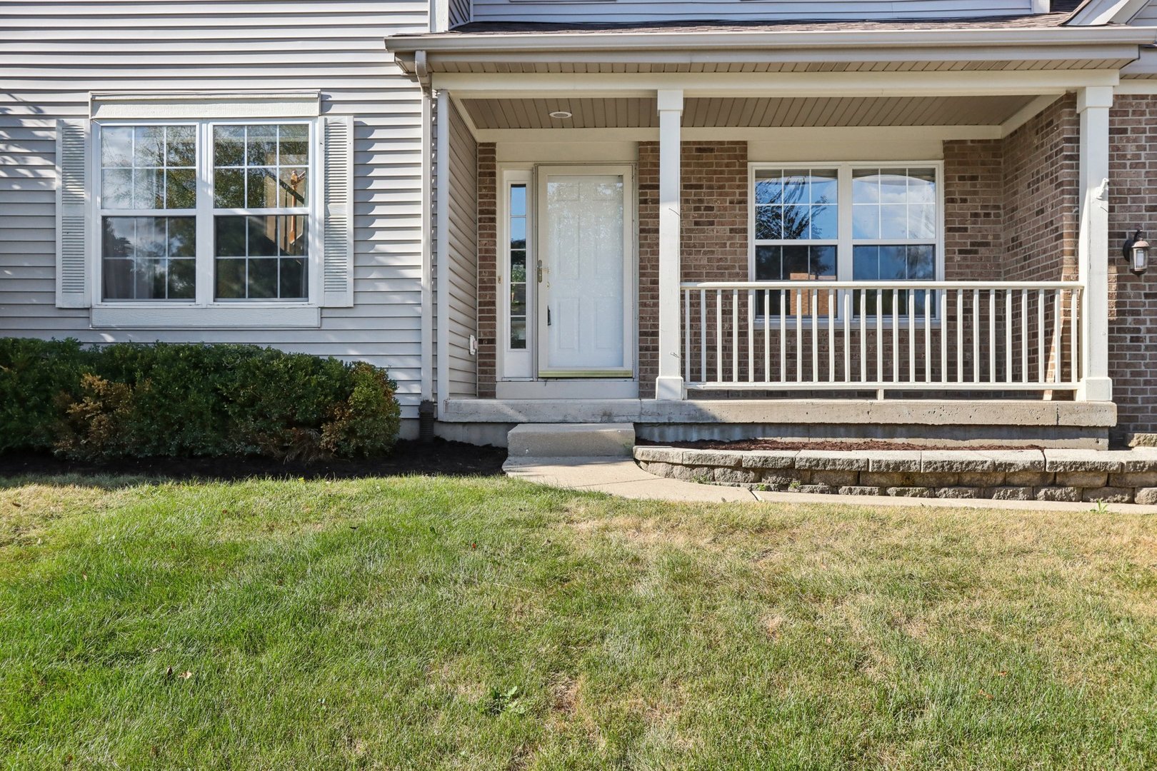 7046 Nathan Lane