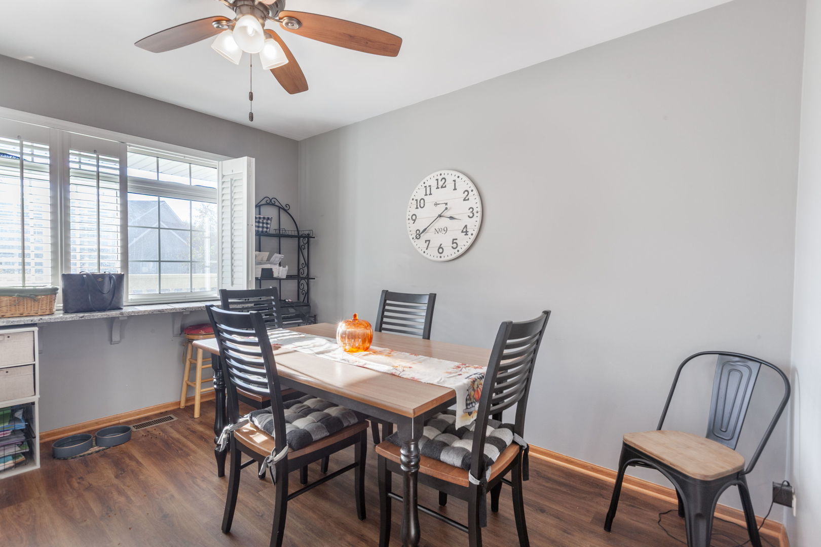 437 E Willow Street Unit: 437