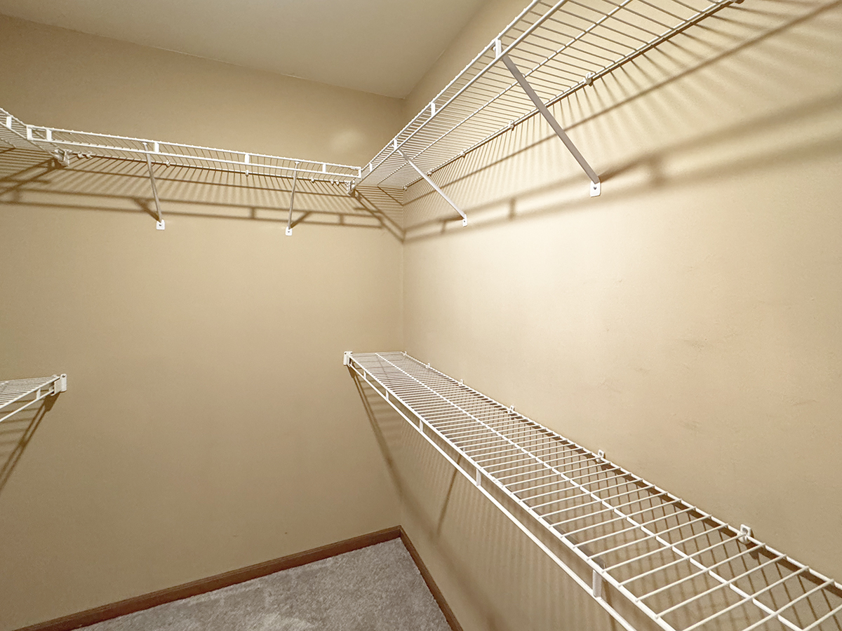 1236 Sandhurst Lane Unit: 1236