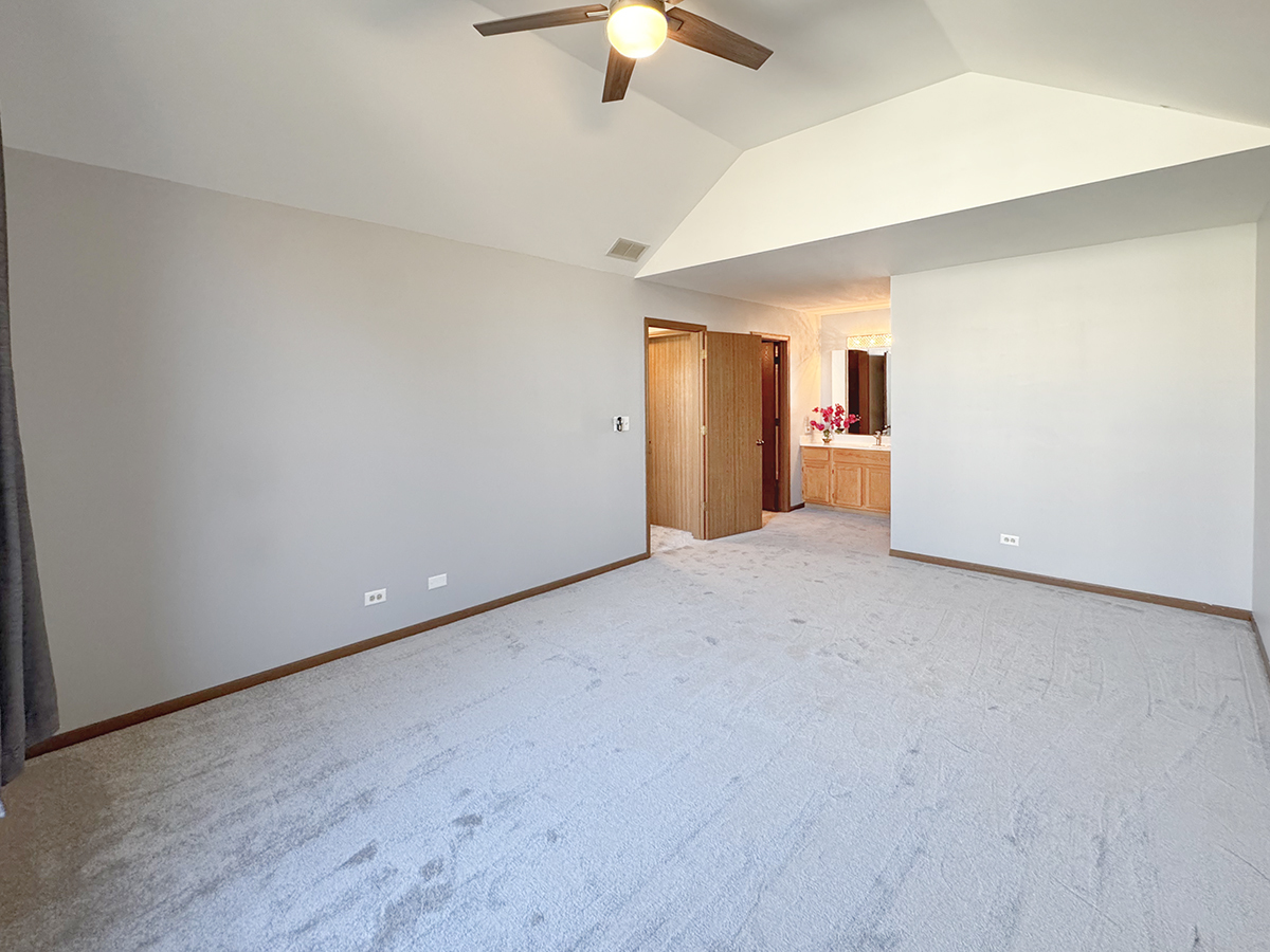 1236 Sandhurst Lane Unit: 1236