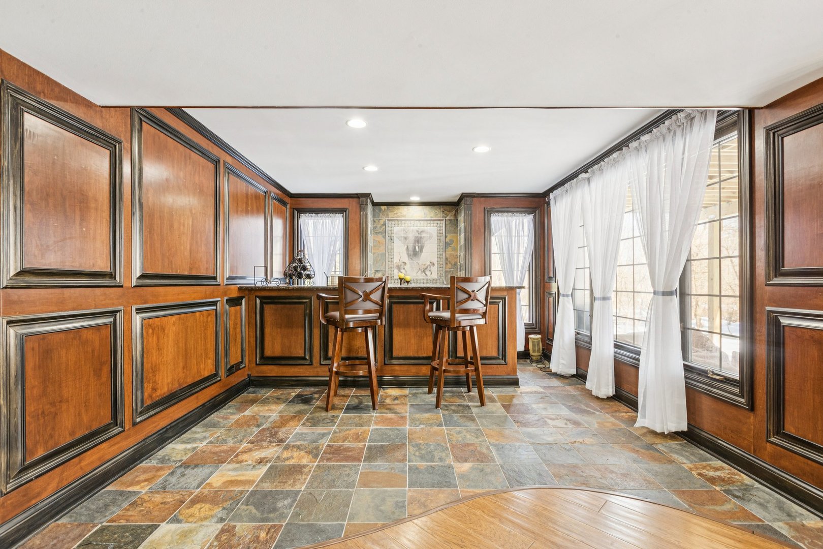 691 Reserve Court