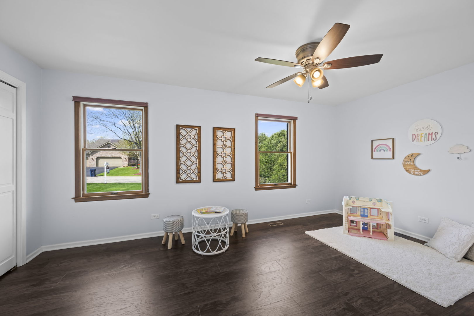 3551 Lakeview Drive