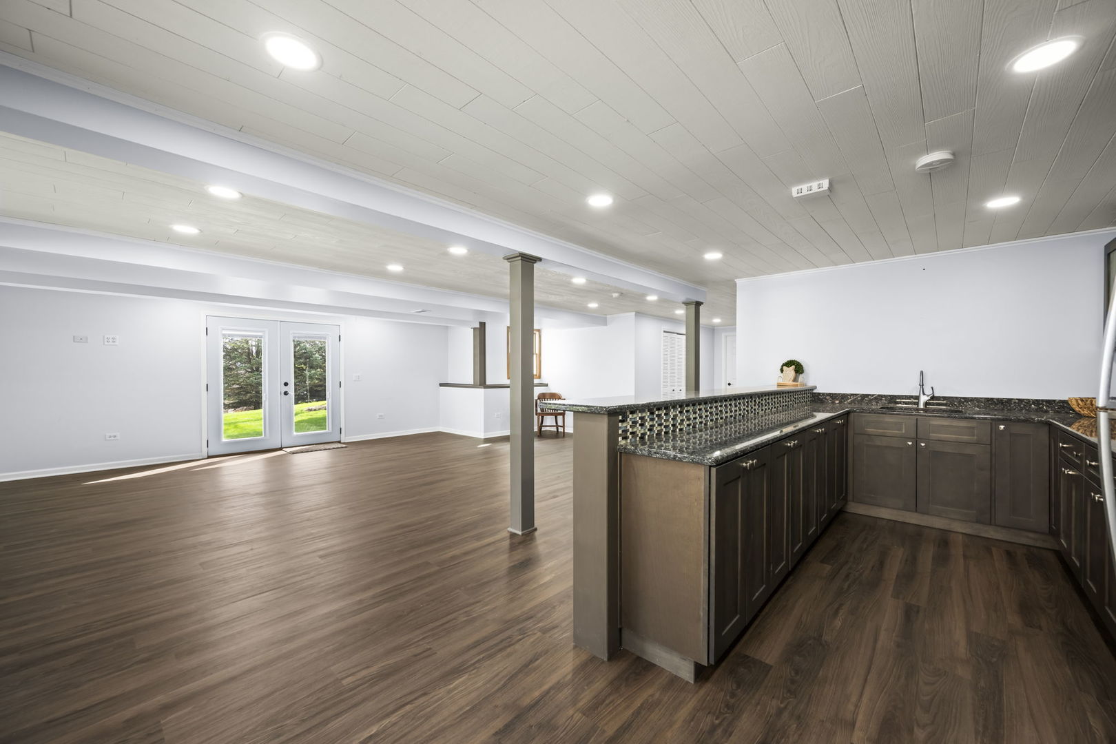 3551 Lakeview Drive