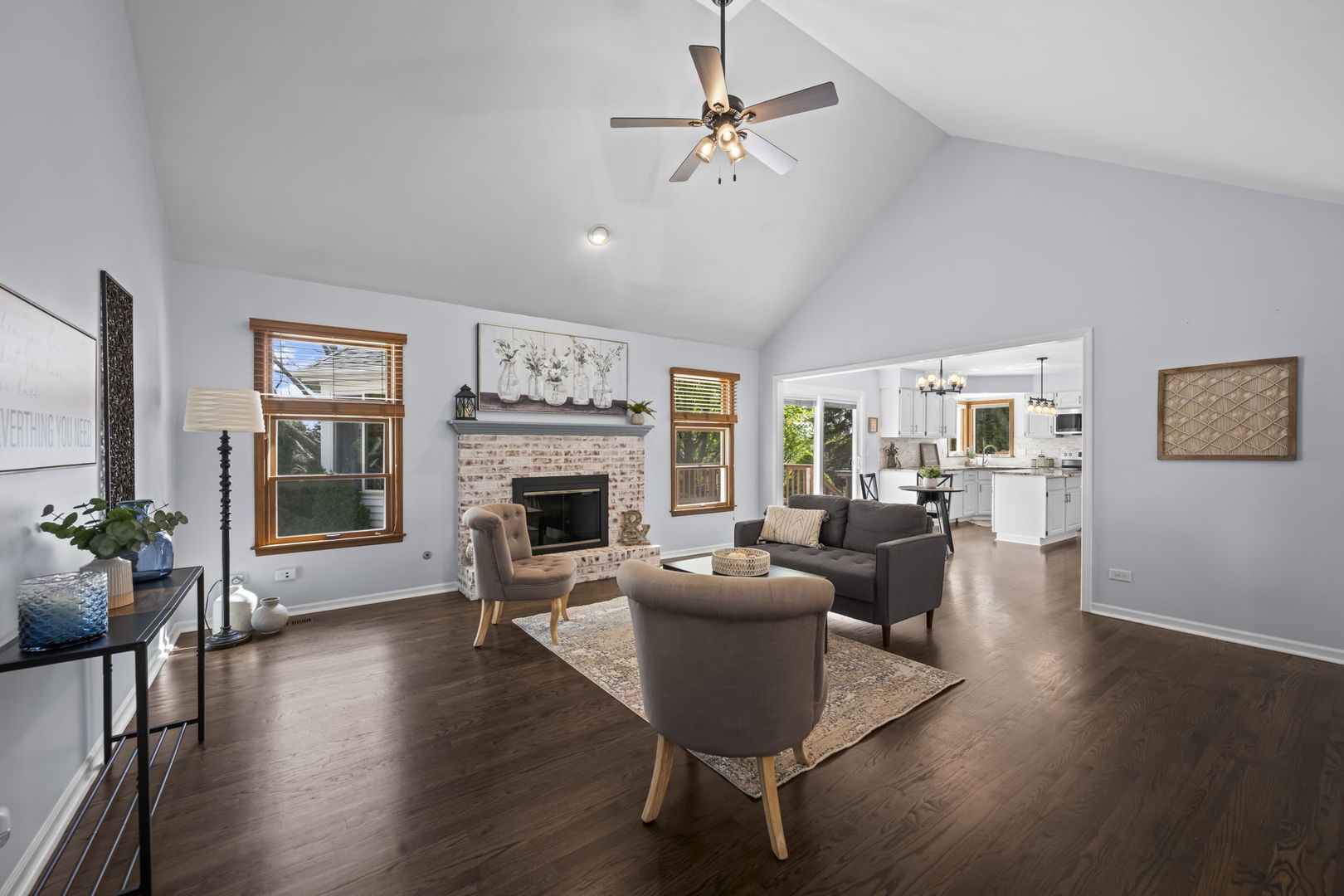 3551 Lakeview Drive