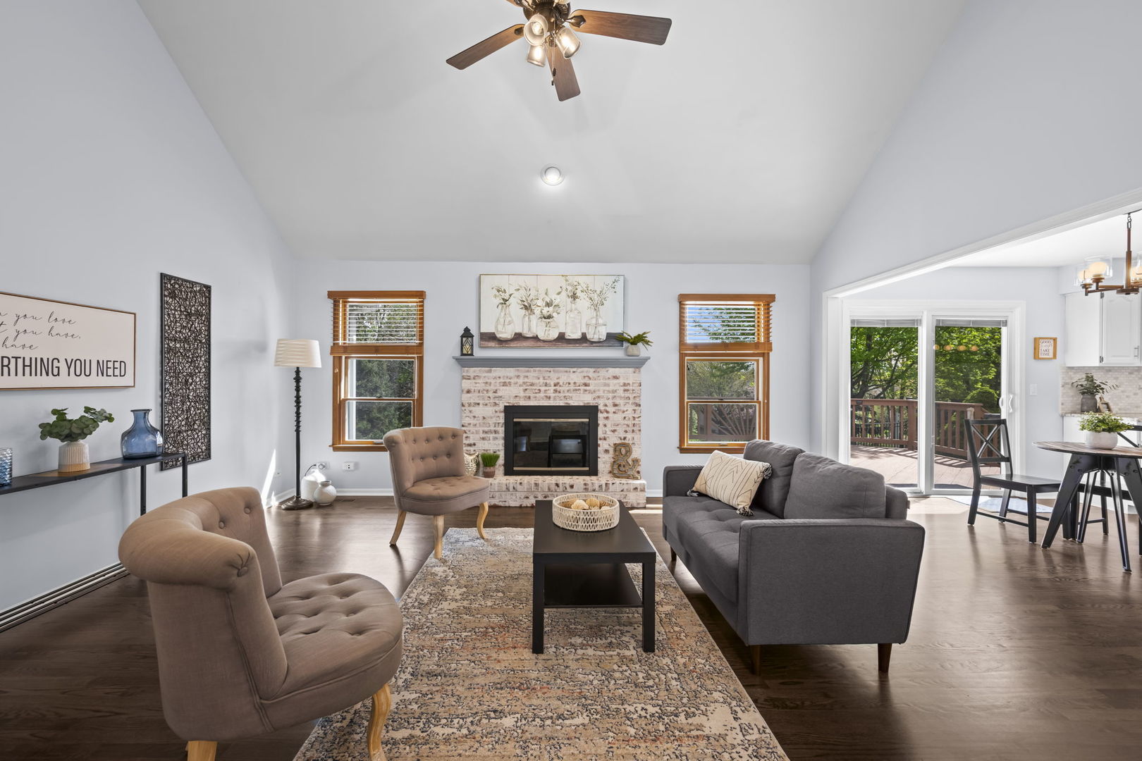 3551 Lakeview Drive