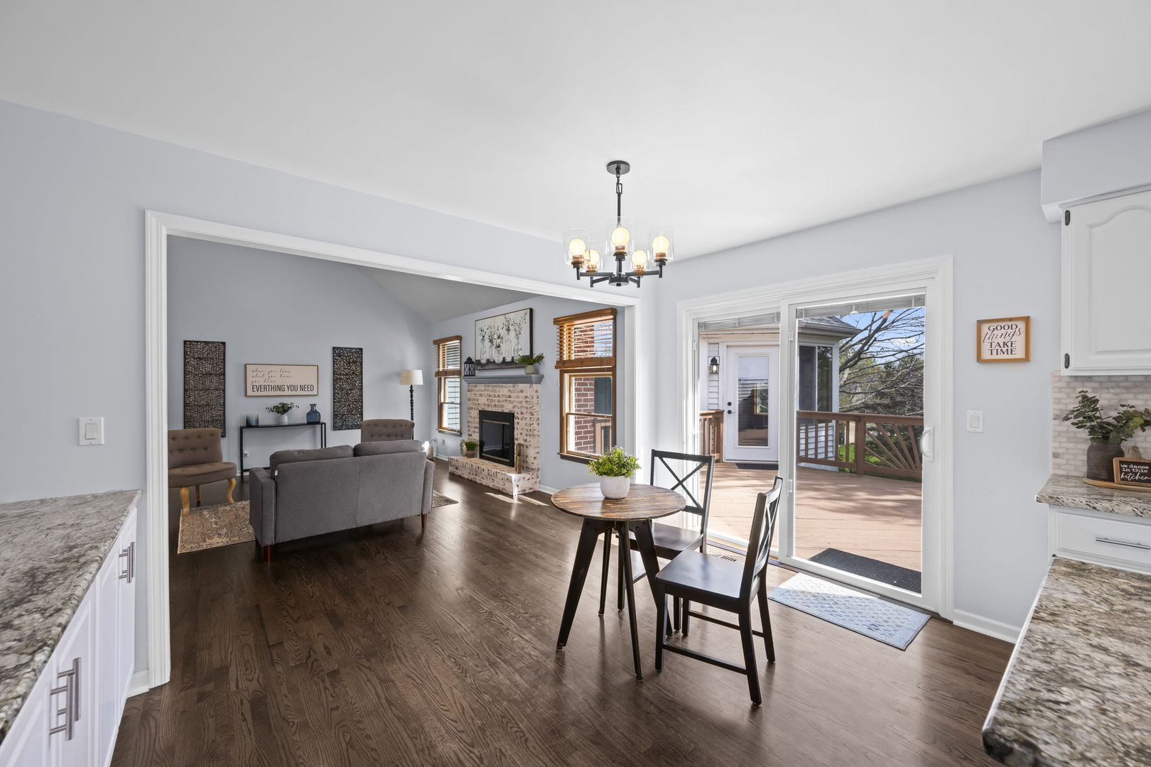 3551 Lakeview Drive