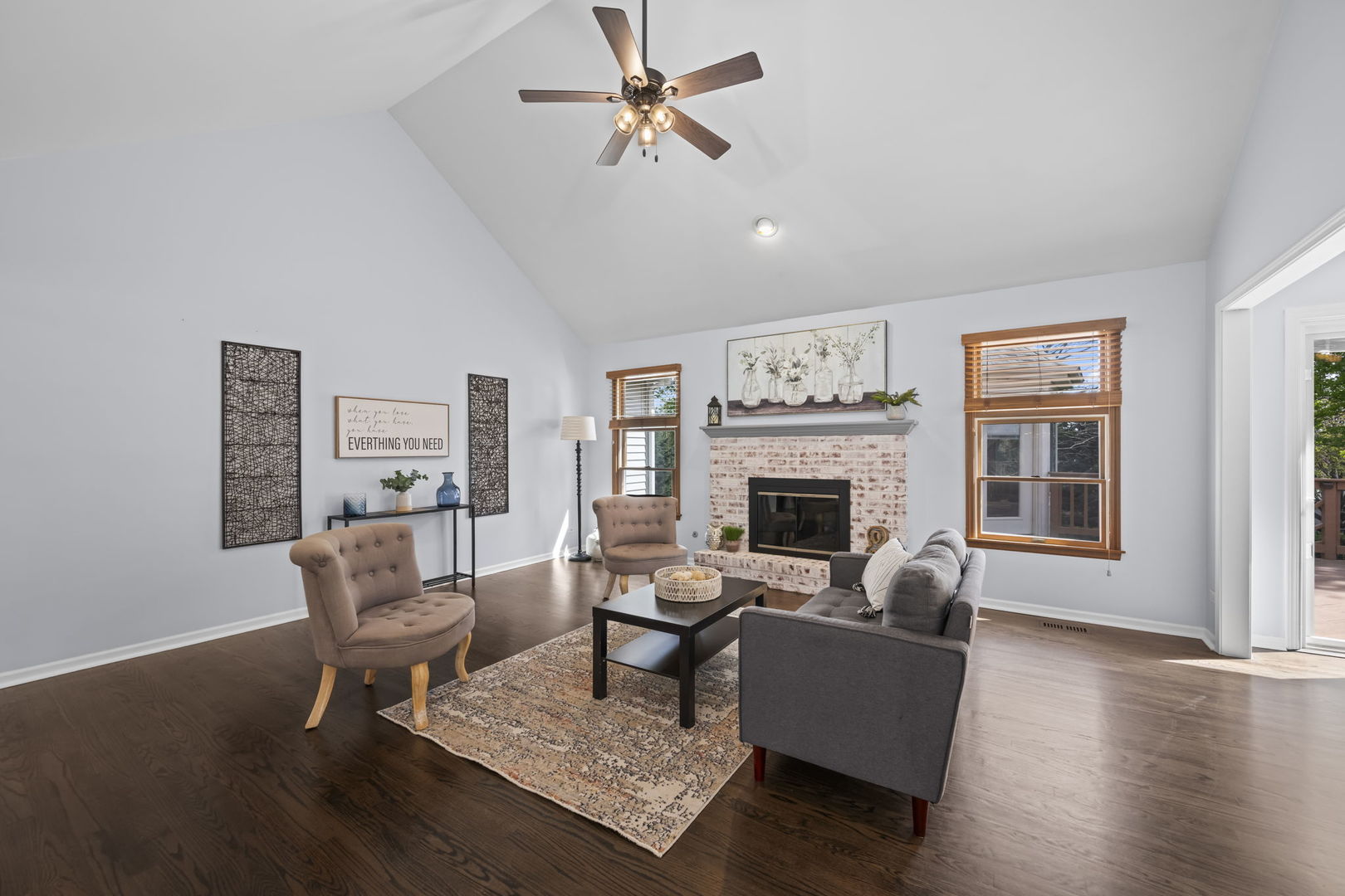3551 Lakeview Drive