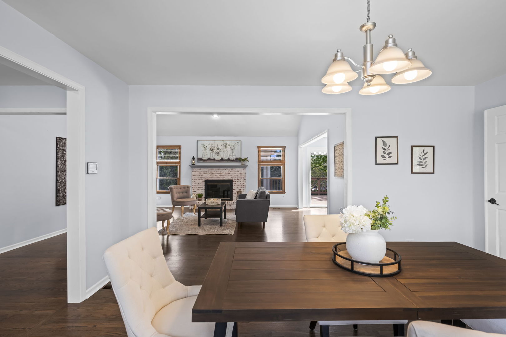 3551 Lakeview Drive