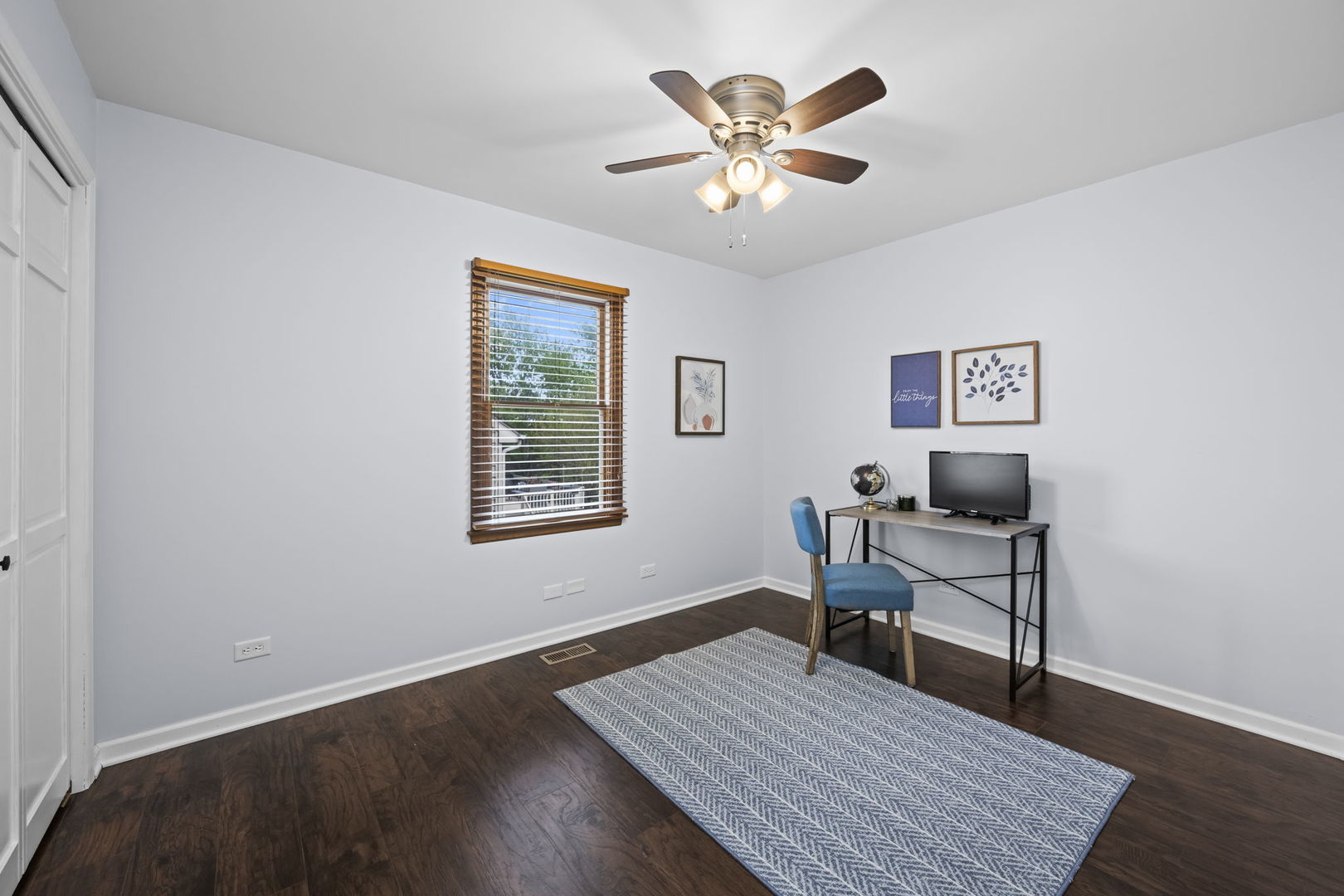 3551 Lakeview Drive