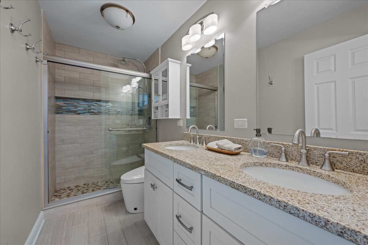 63 White Oak Circle Unit: 63