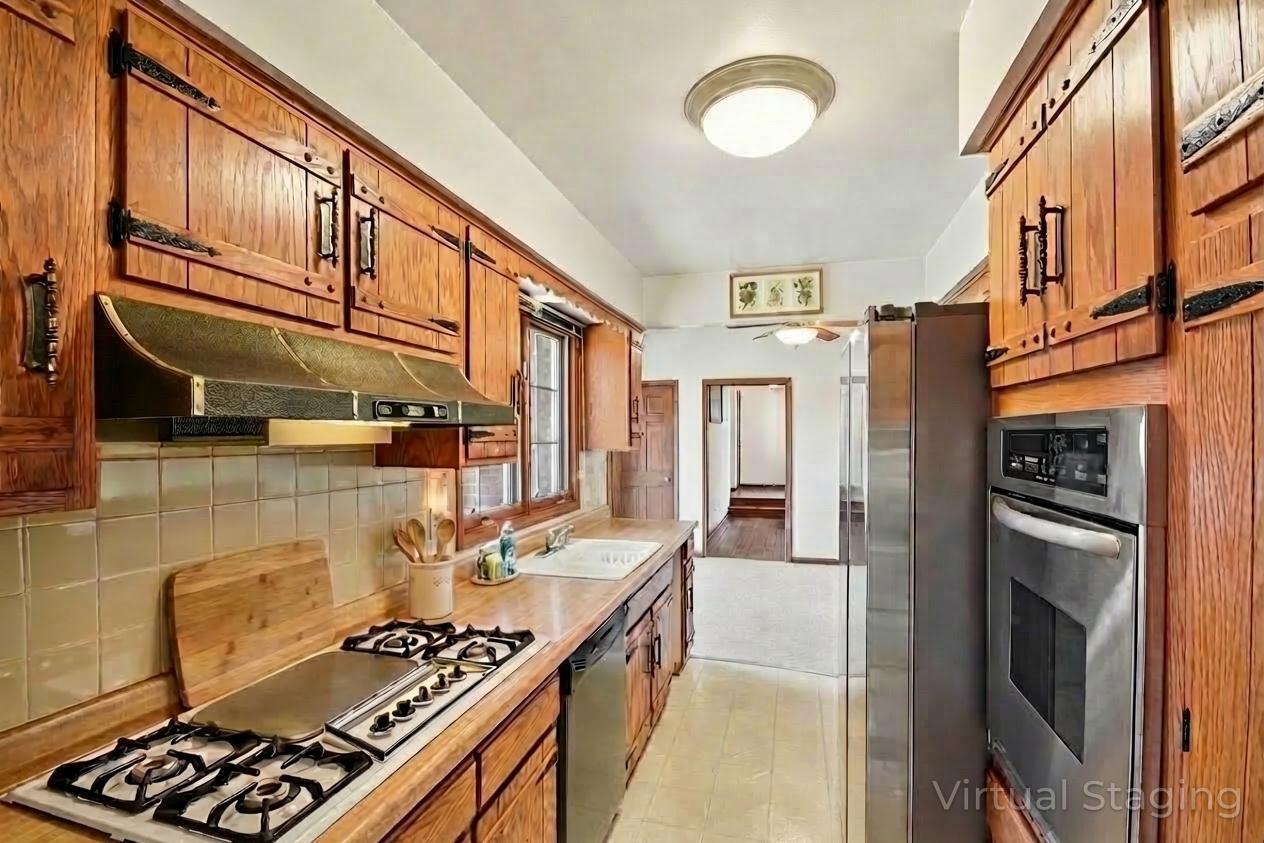 9N827 Beckman Trail