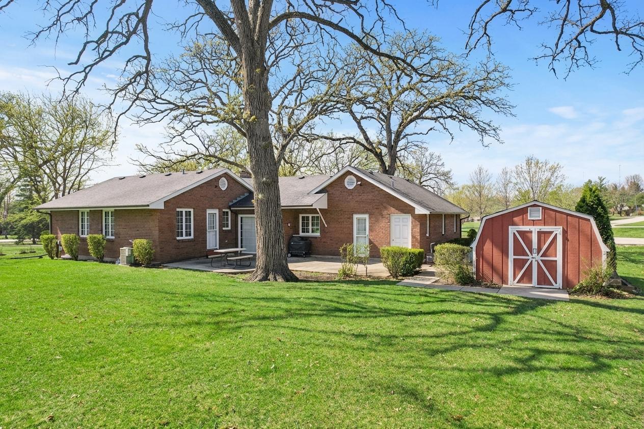 9N827 Beckman Trail