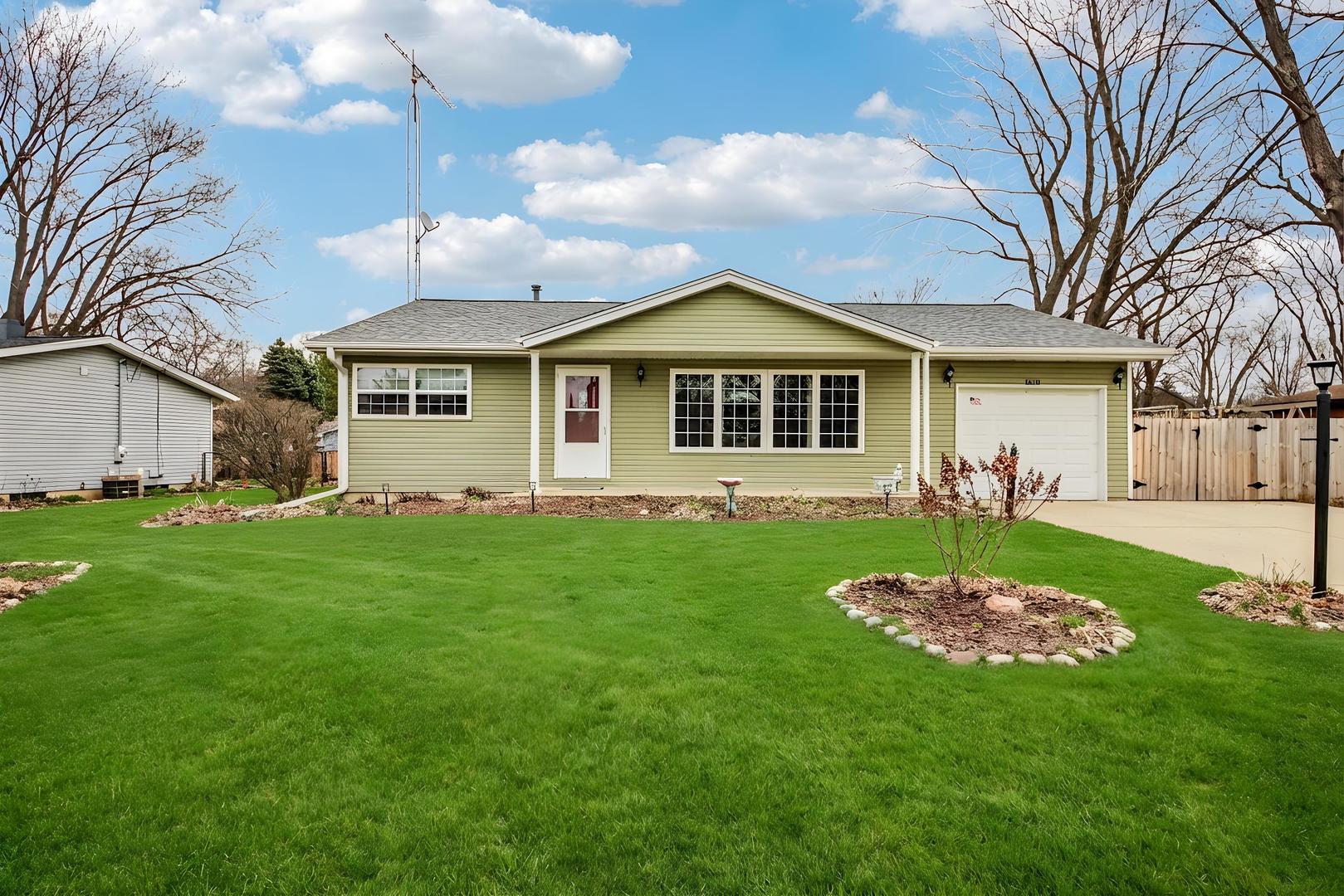 1618 Pine Trail