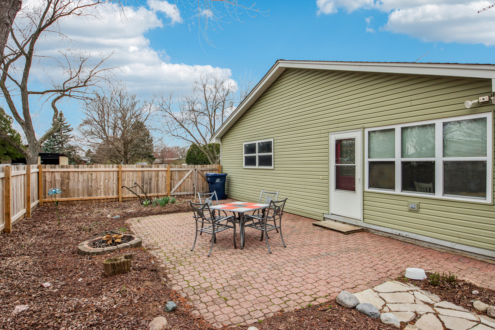 1618 Pine Trail