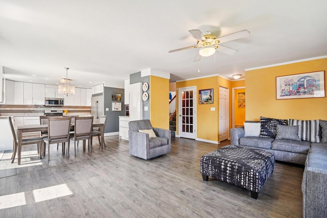 1739 Newbridge Circle