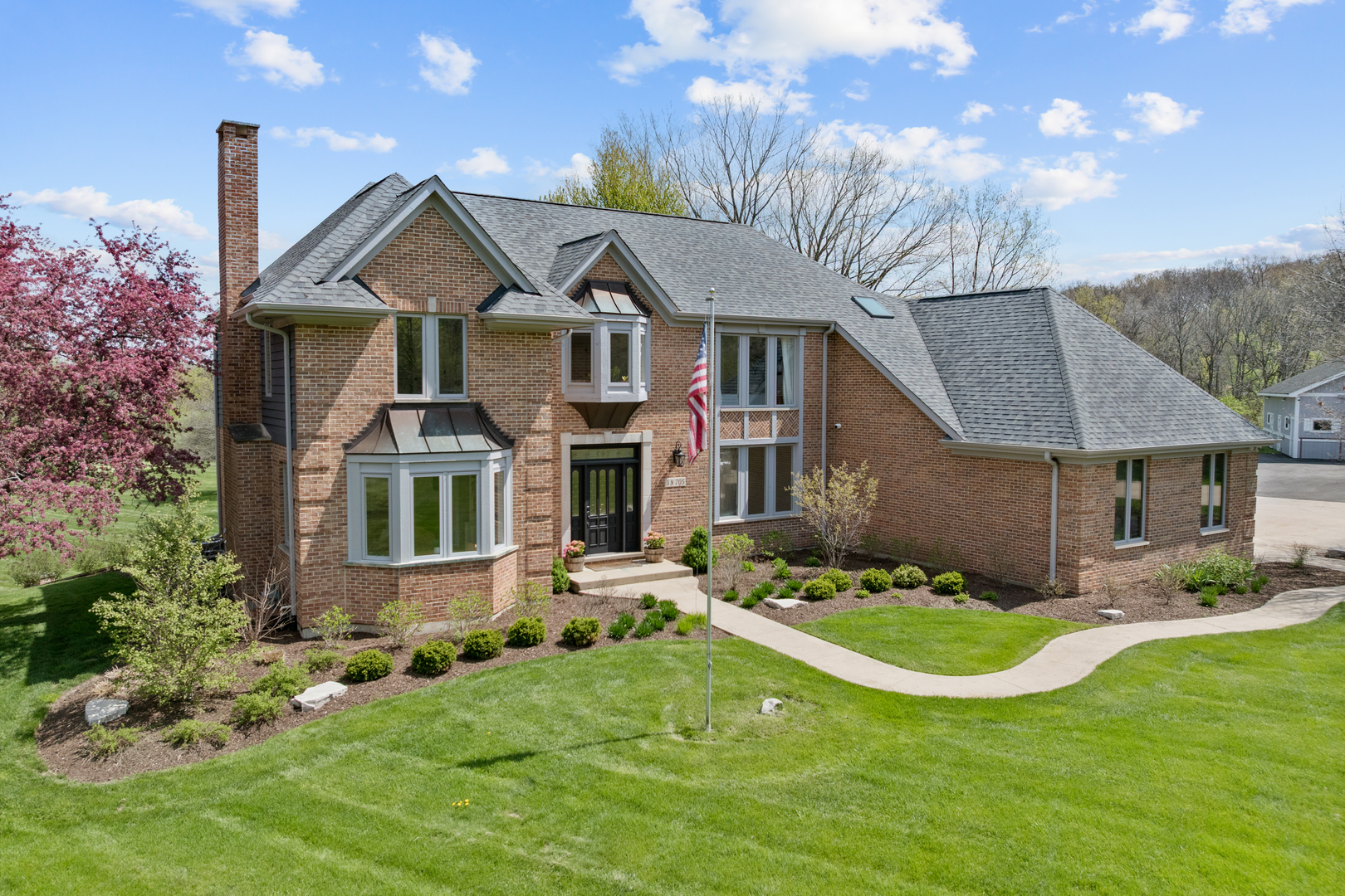 3N705 Roberts Road