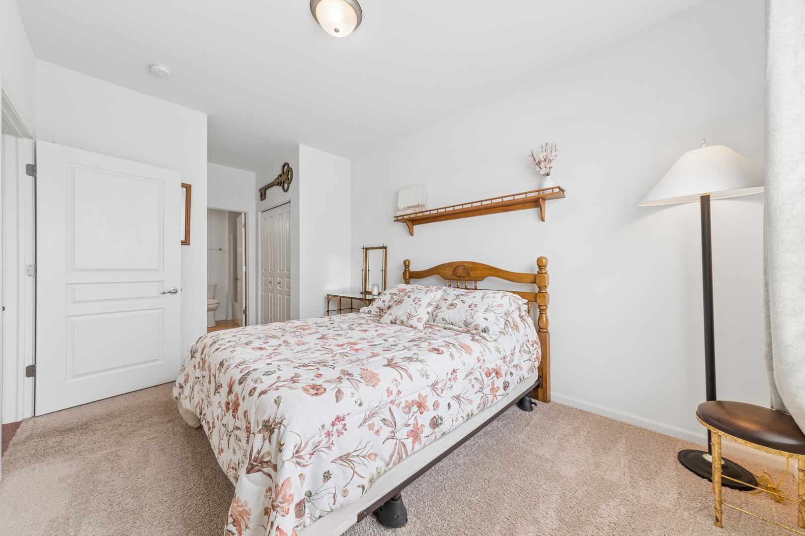 1822 Hannah Lane