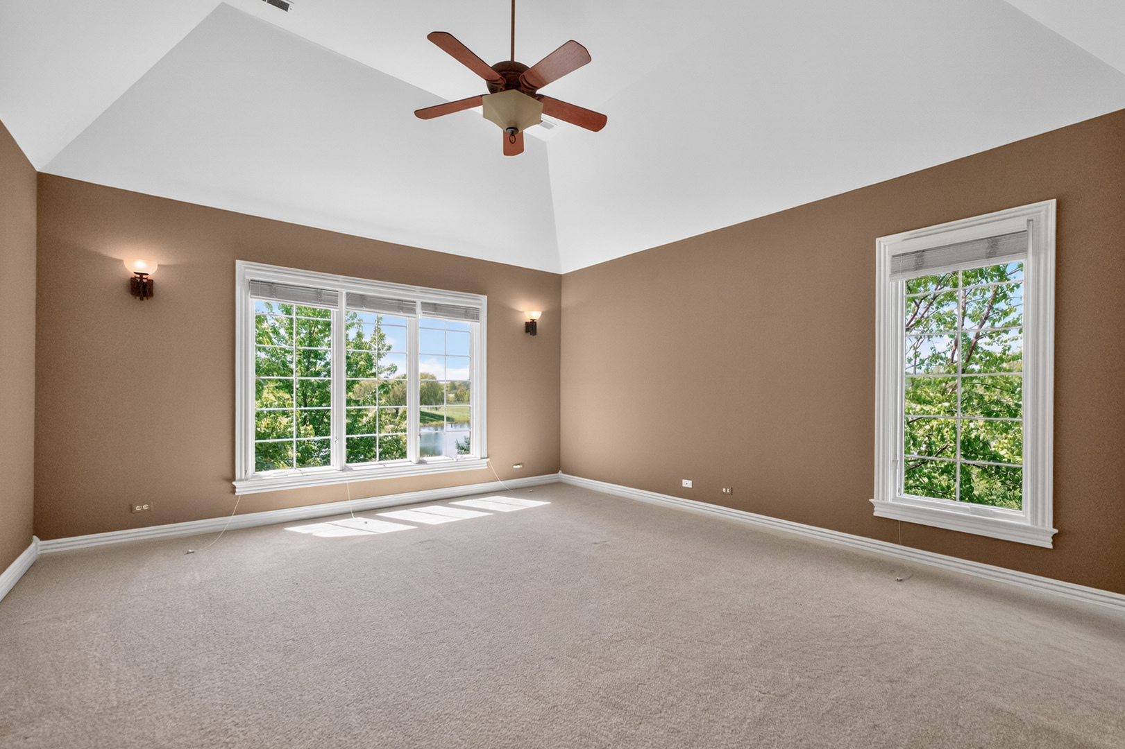 39W835 Goldenrod Drive