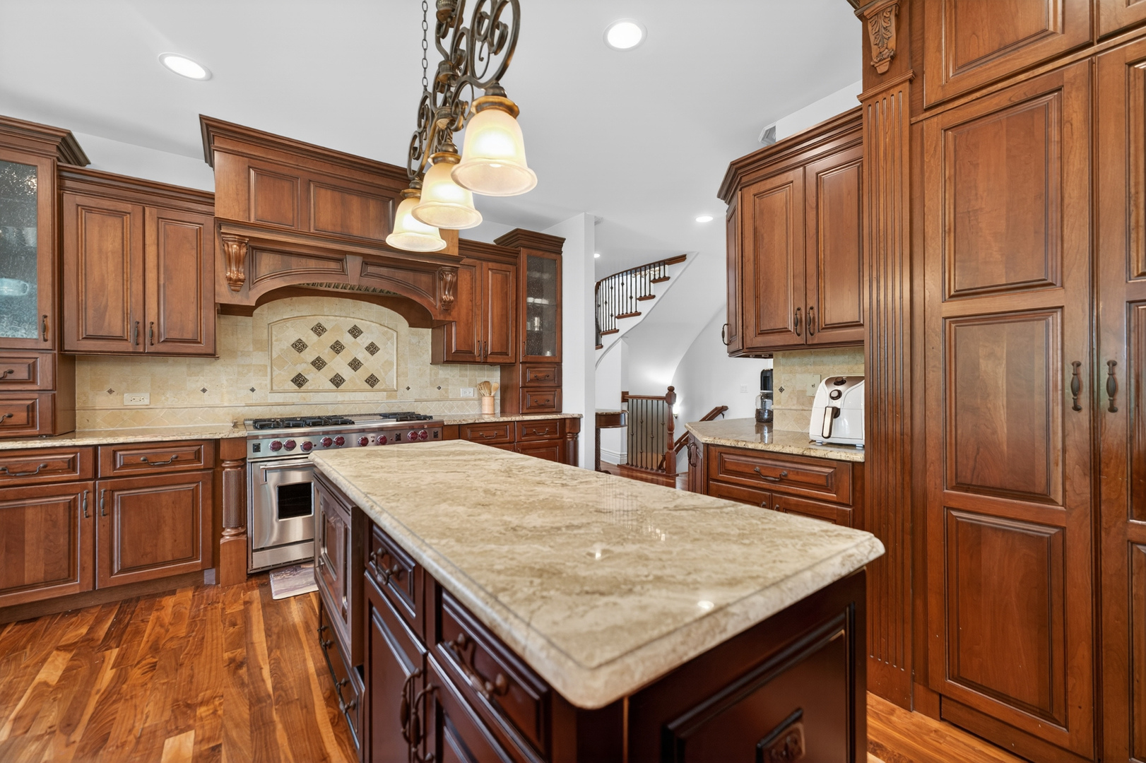 39W835 Goldenrod Drive
