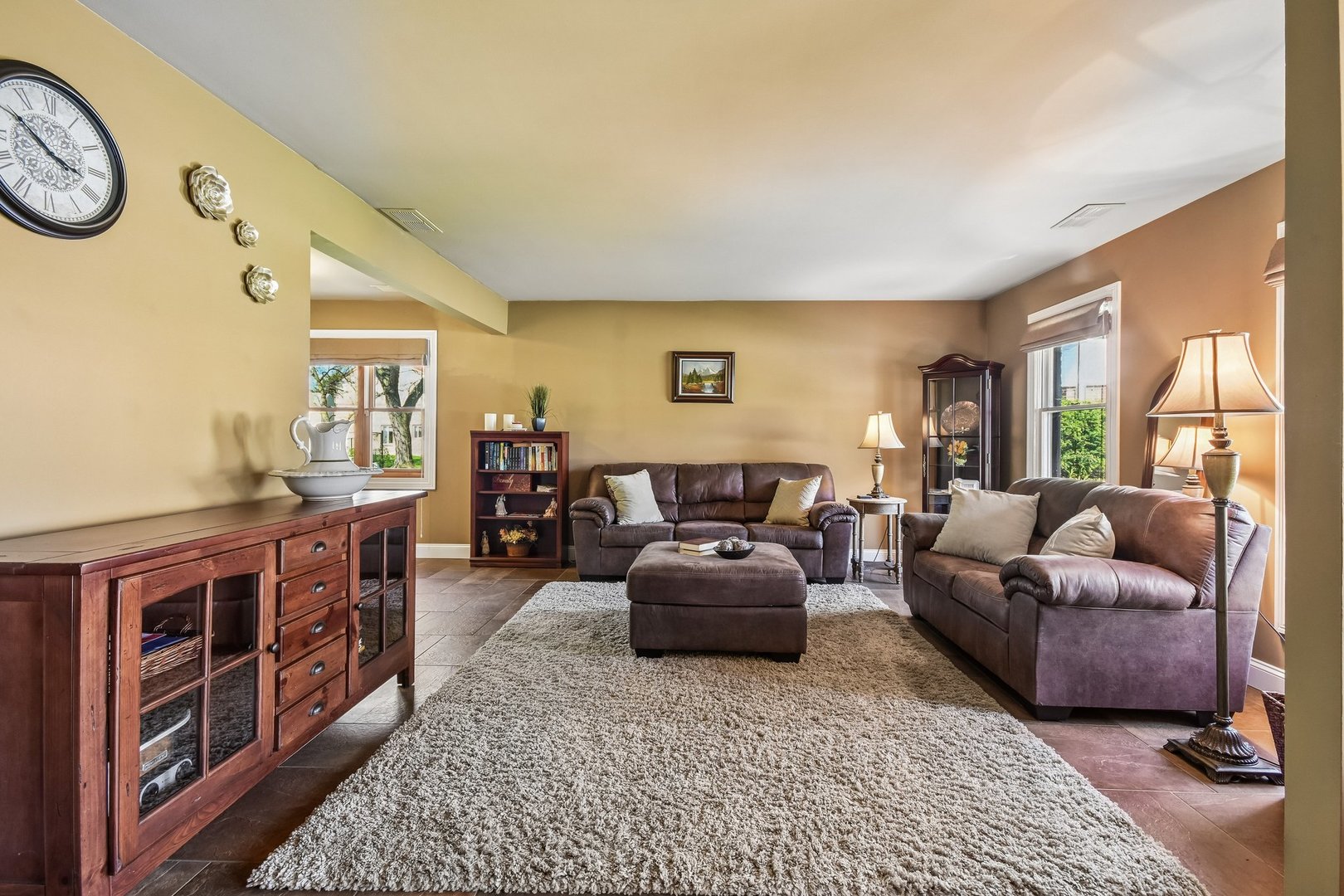 588 Kingston Court