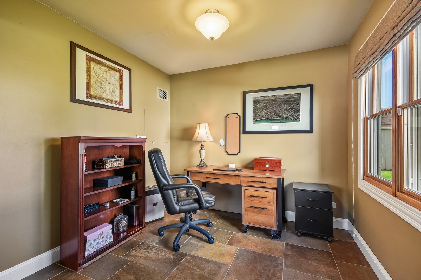 588 Kingston Court