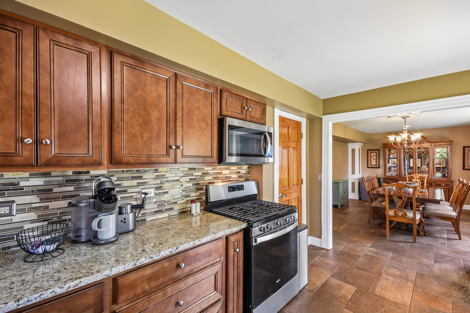 588 Kingston Court