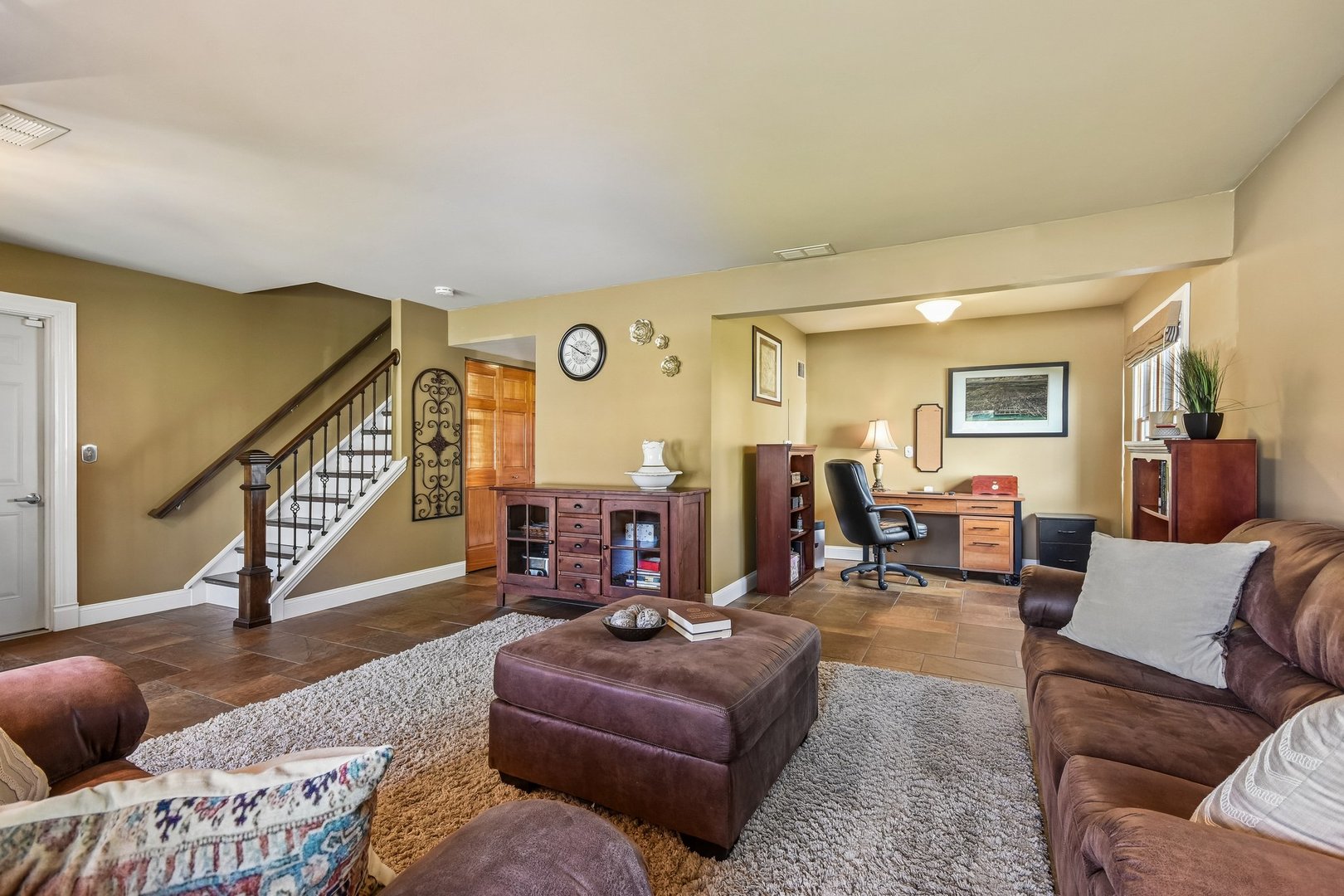 588 Kingston Court