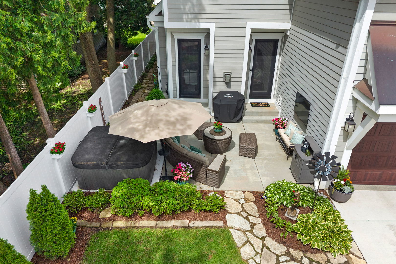 938 S 5th Street
