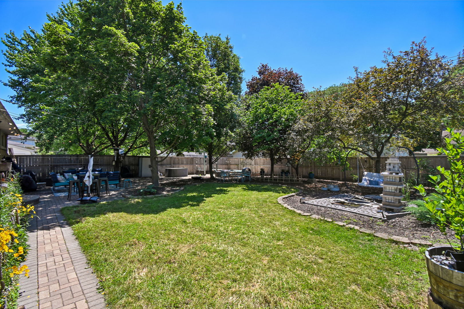 107 W Orchard Place