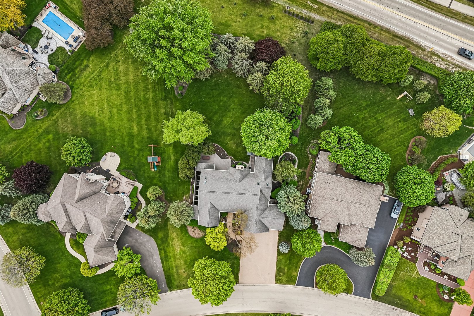 211 Ridge Lane