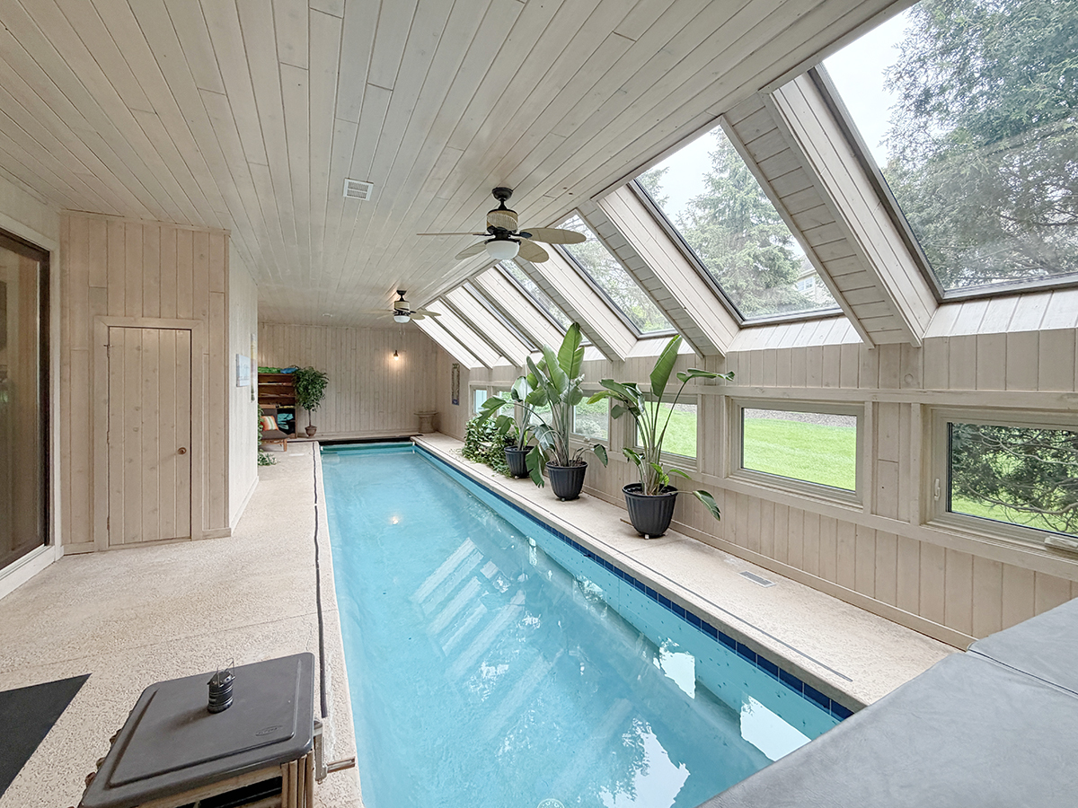 211 Ridge Lane