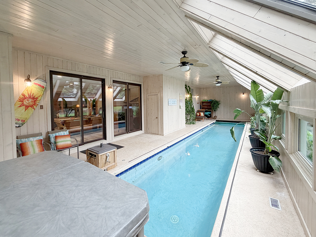 211 Ridge Lane