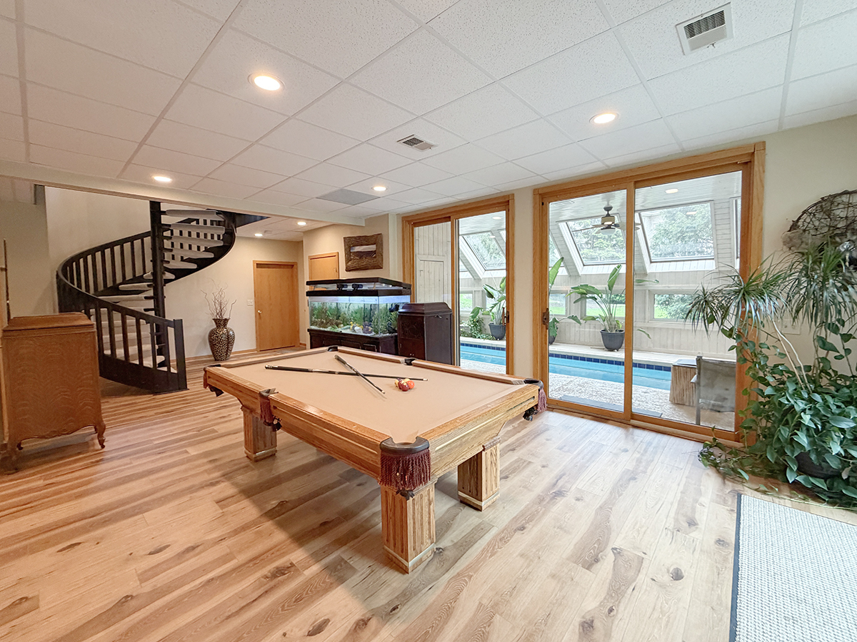 211 Ridge Lane