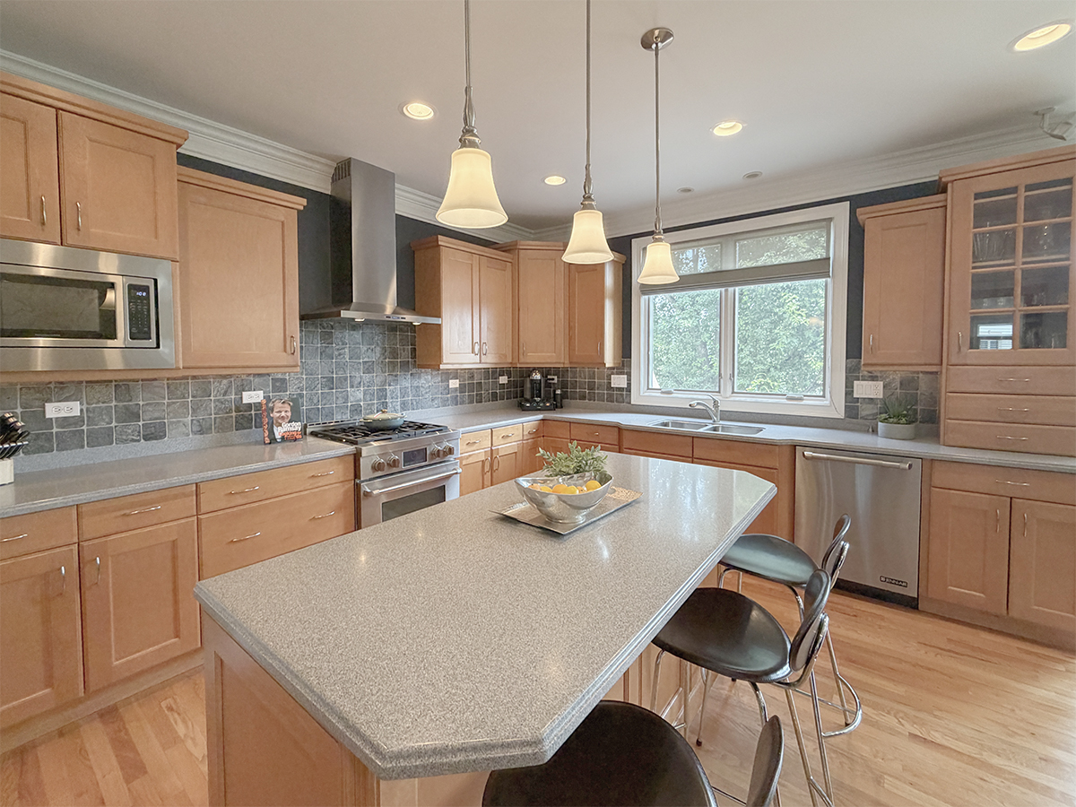 526 Brownstone Drive