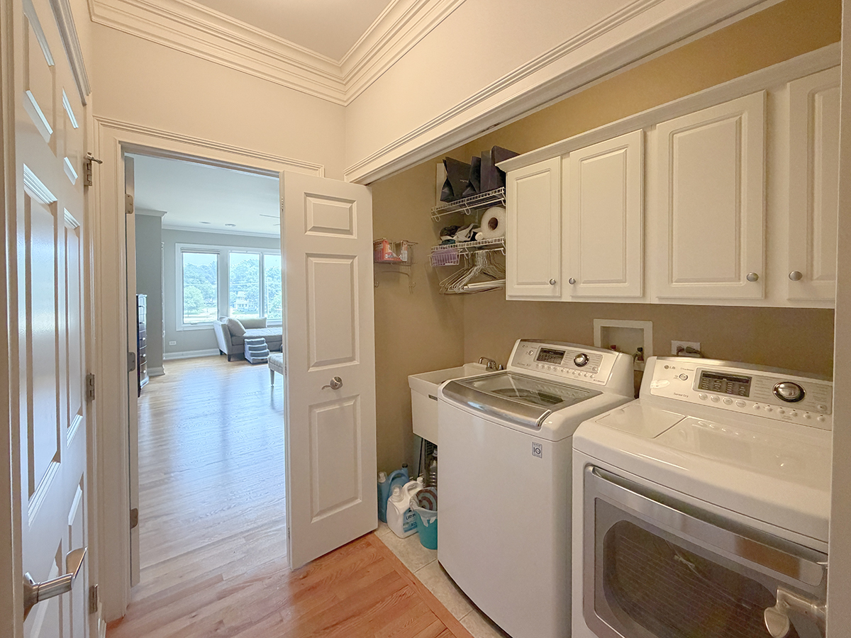 526 Brownstone Drive