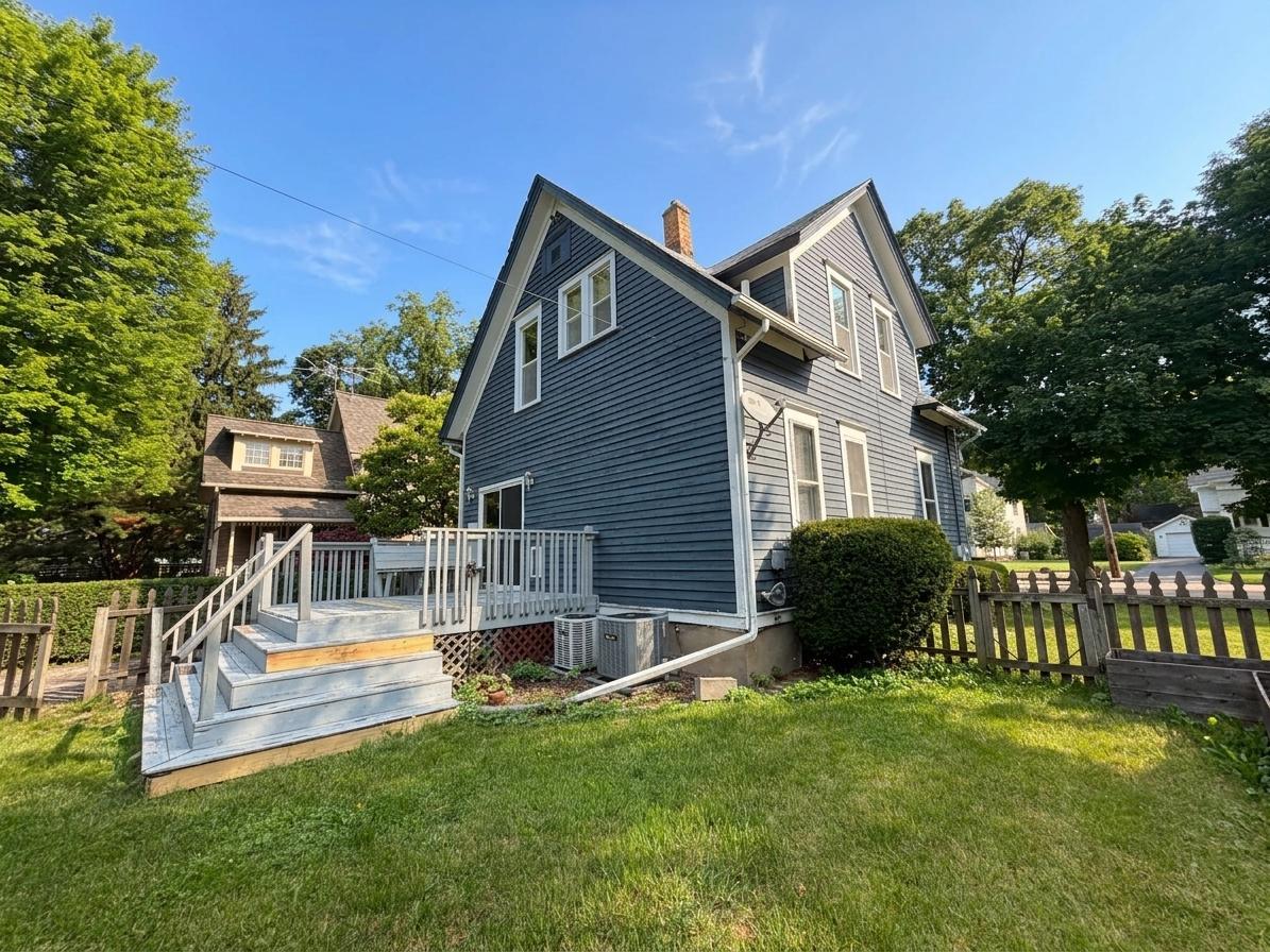 26 Monroe Avenue