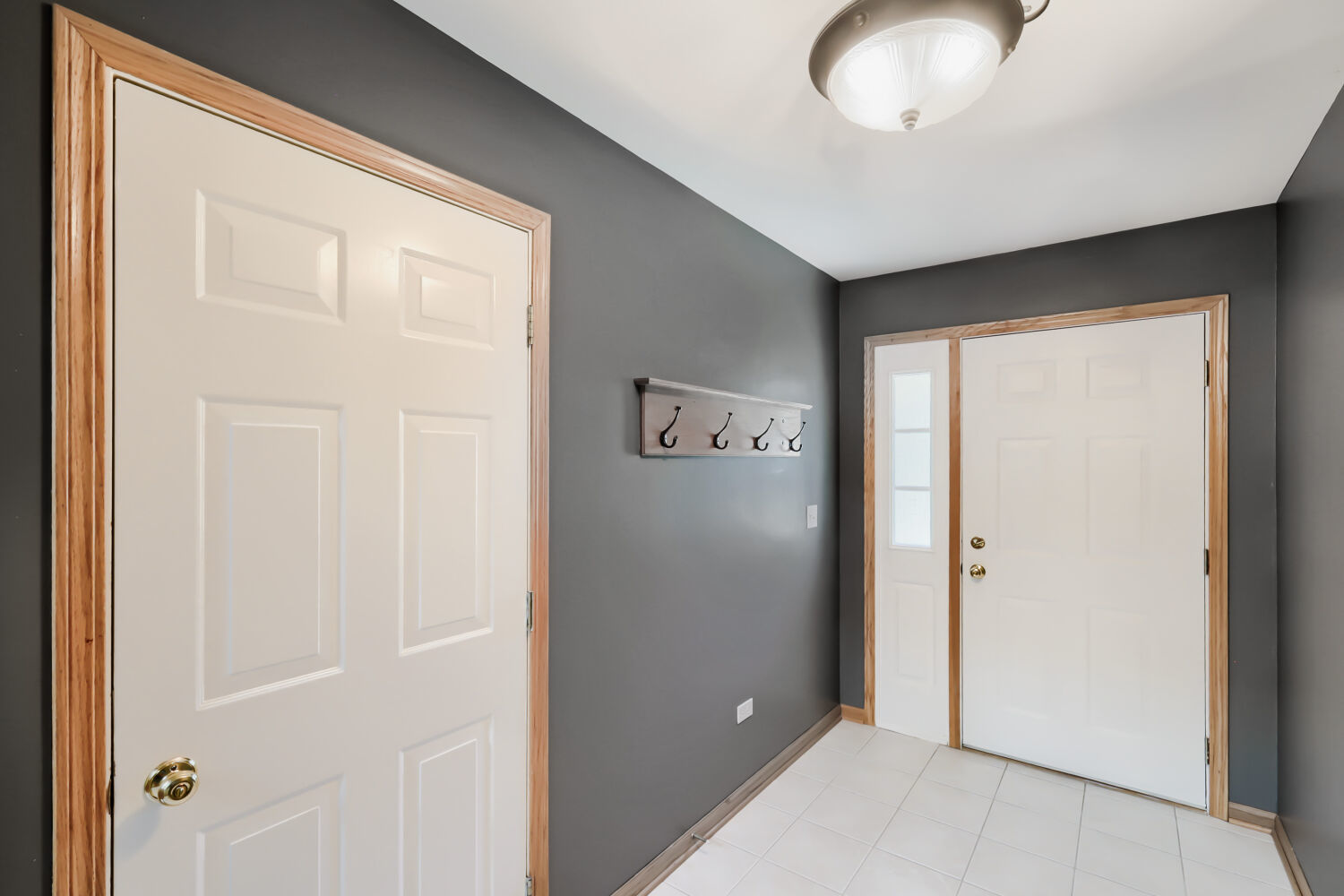 2016 Jeffrey Lane Unit: 2016
