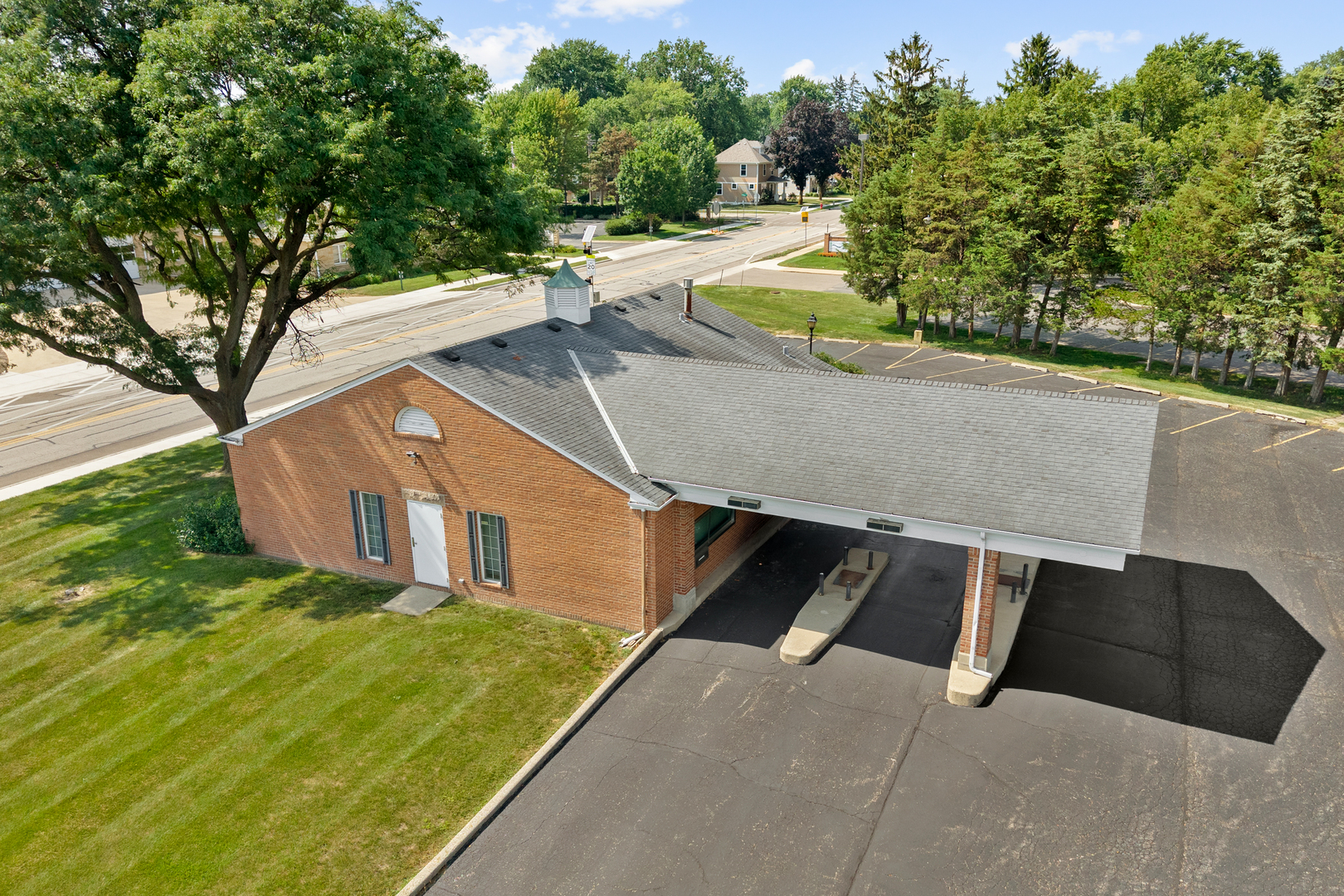 111 E Side Drive