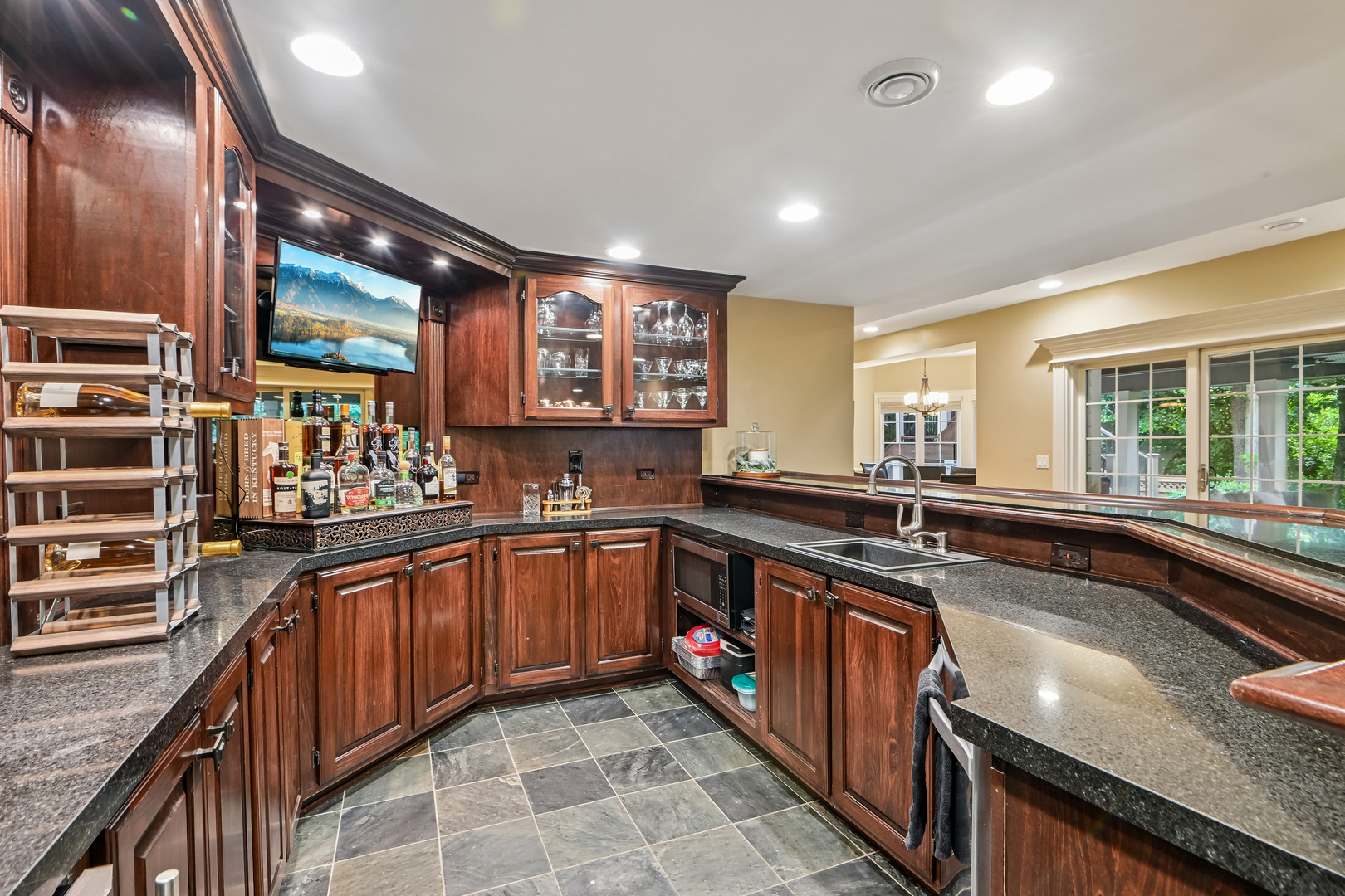 661 Reserve Court