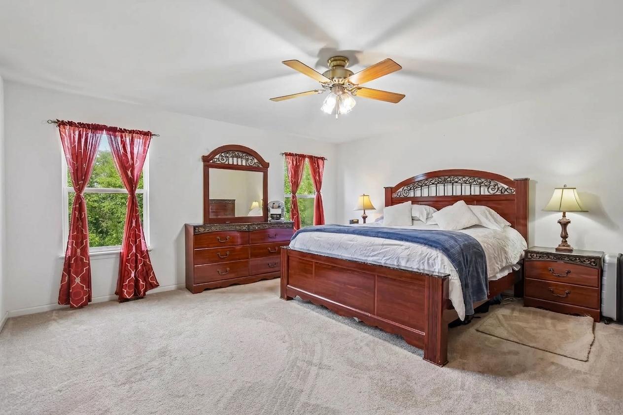 5645 Savoy Drive