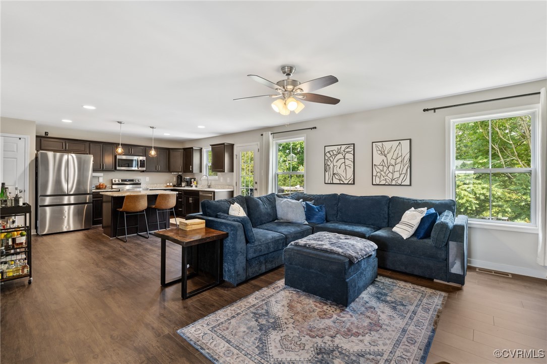 7318 Lancewood Ct