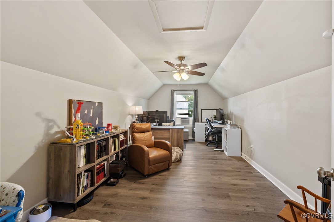 7318 Lancewood Ct
