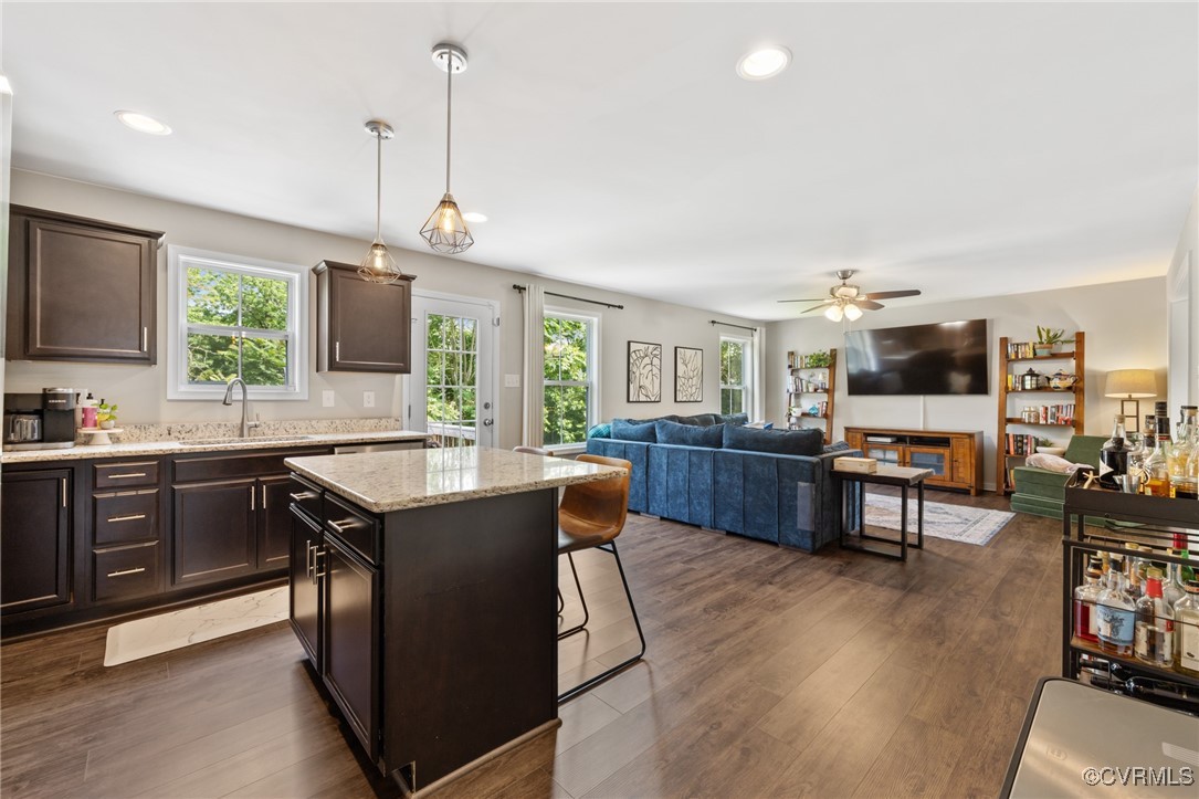 7318 Lancewood Ct