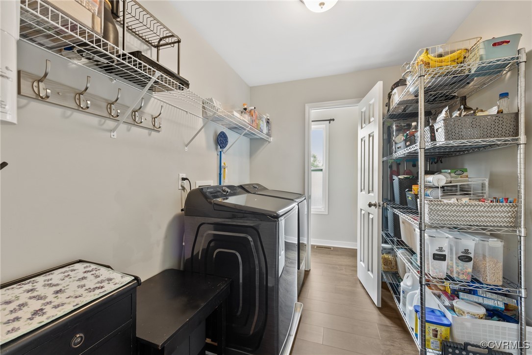 7318 Lancewood Ct