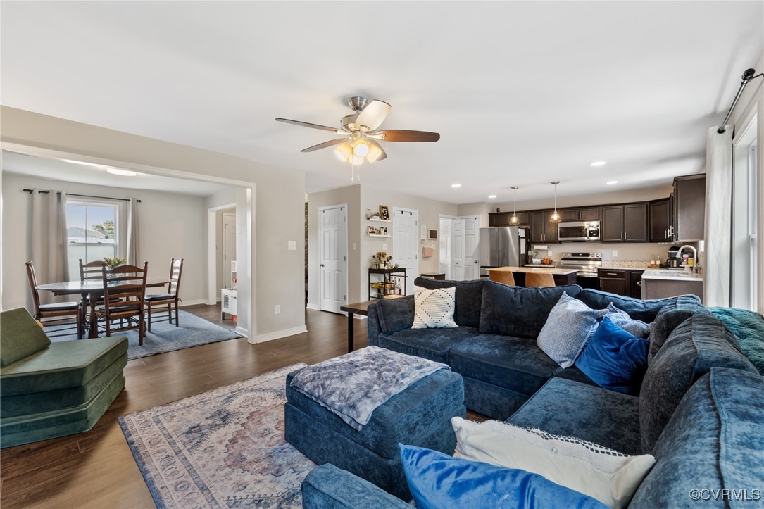 7318 Lancewood Ct