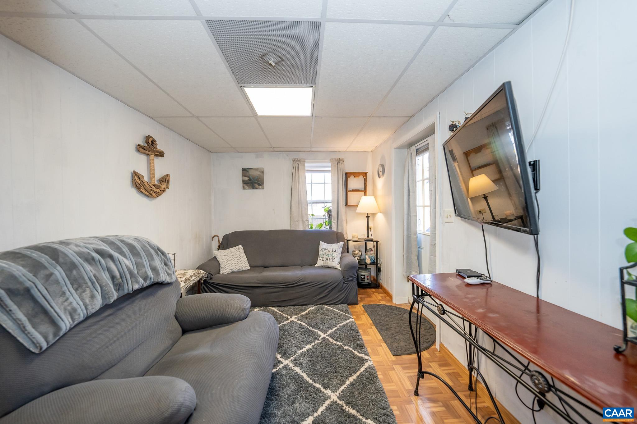 161 JEFFAL LN