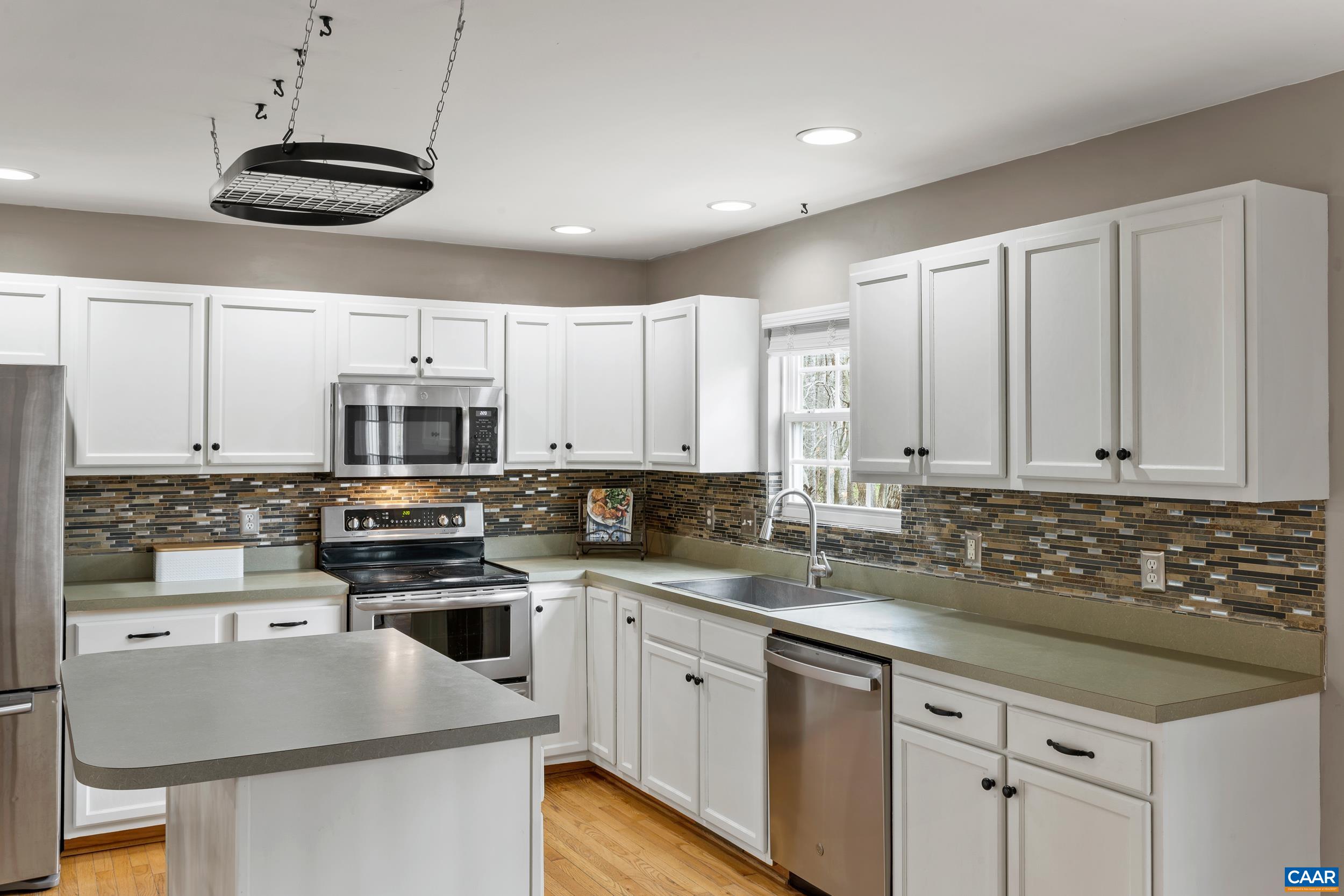 29 BEGUM RD
